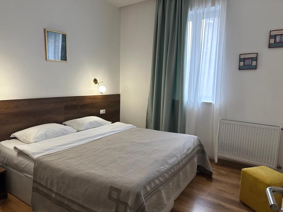 Alliance Hotel Tbilisi Exteriör bild