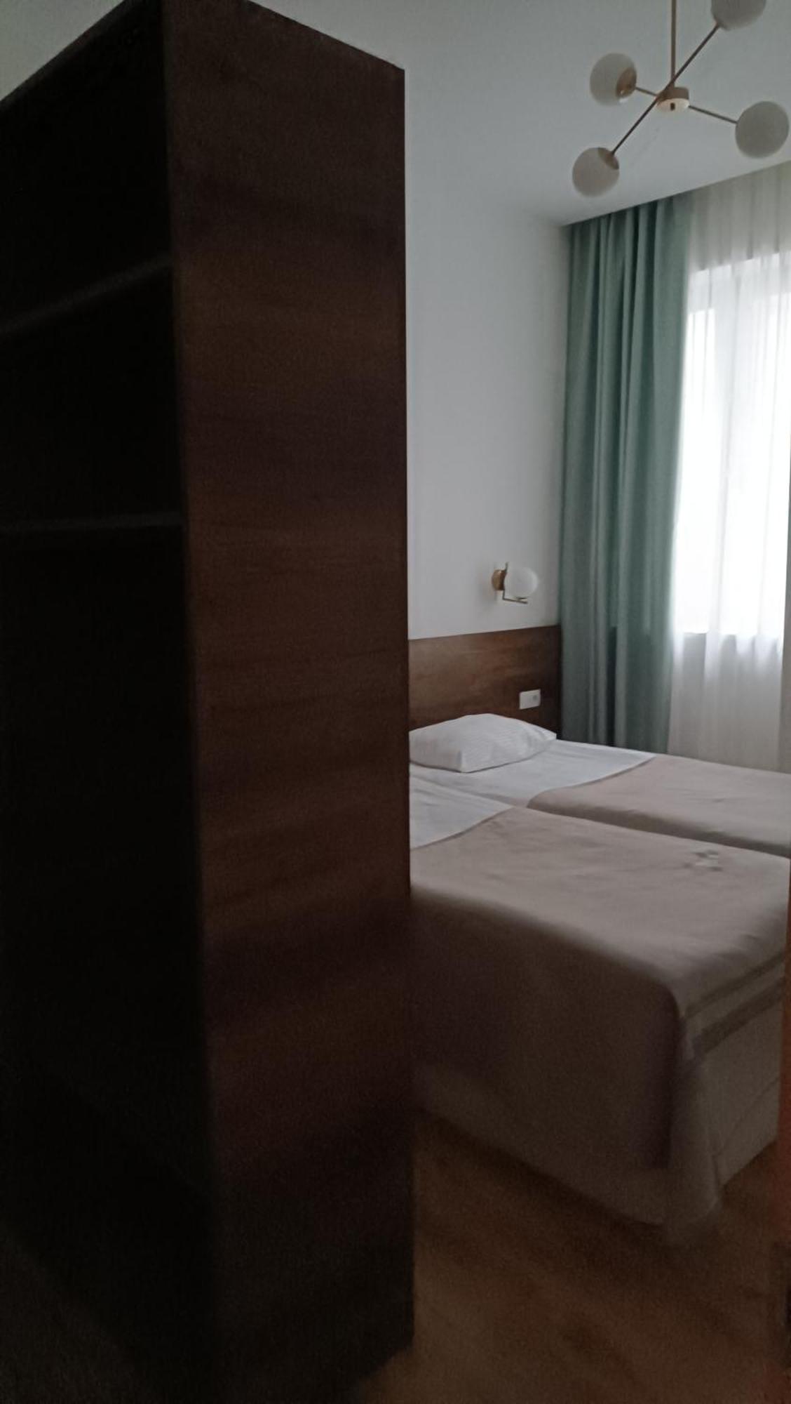 Alliance Hotel Tbilisi Exteriör bild