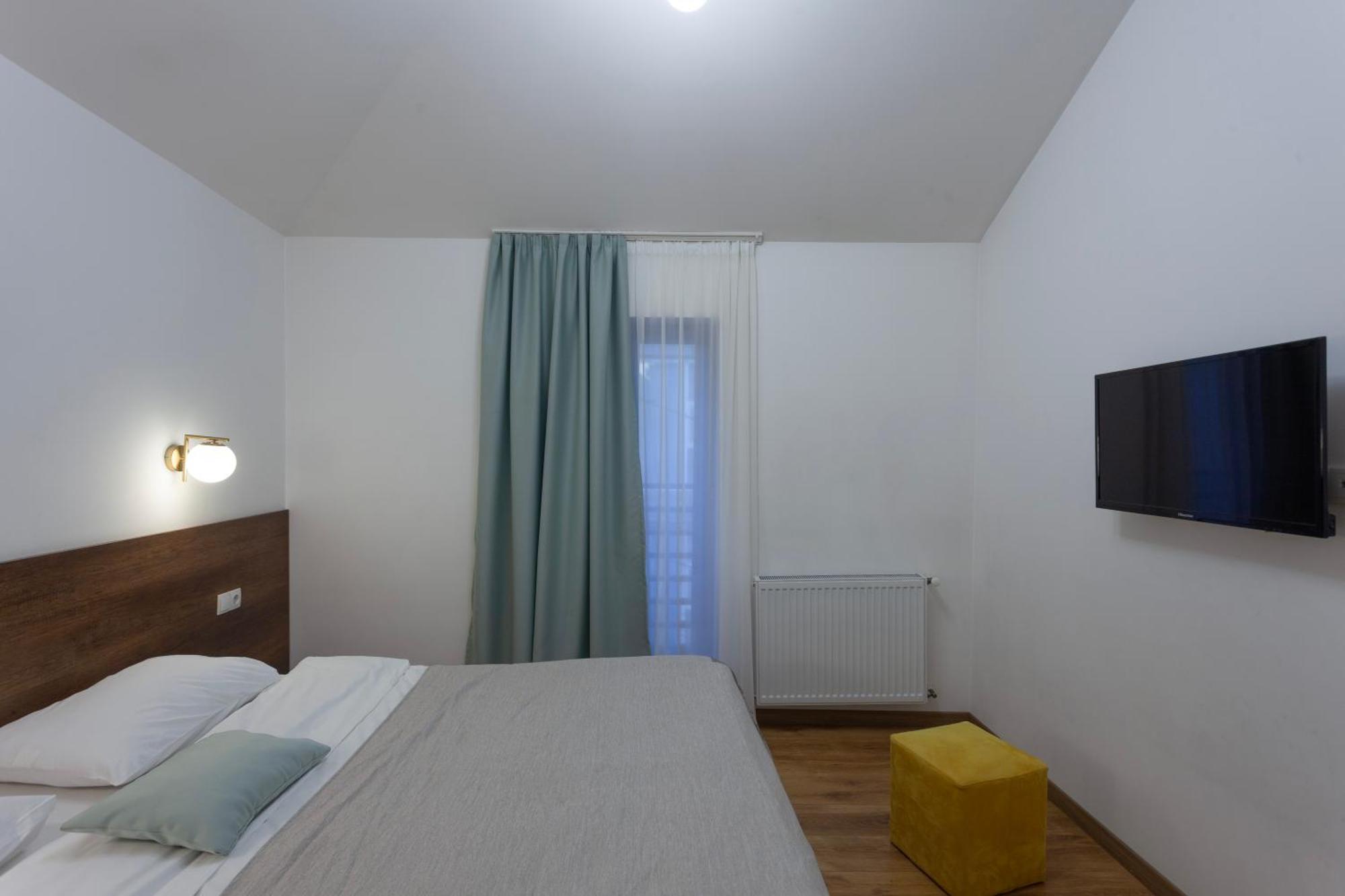 Alliance Hotel Tbilisi Exteriör bild