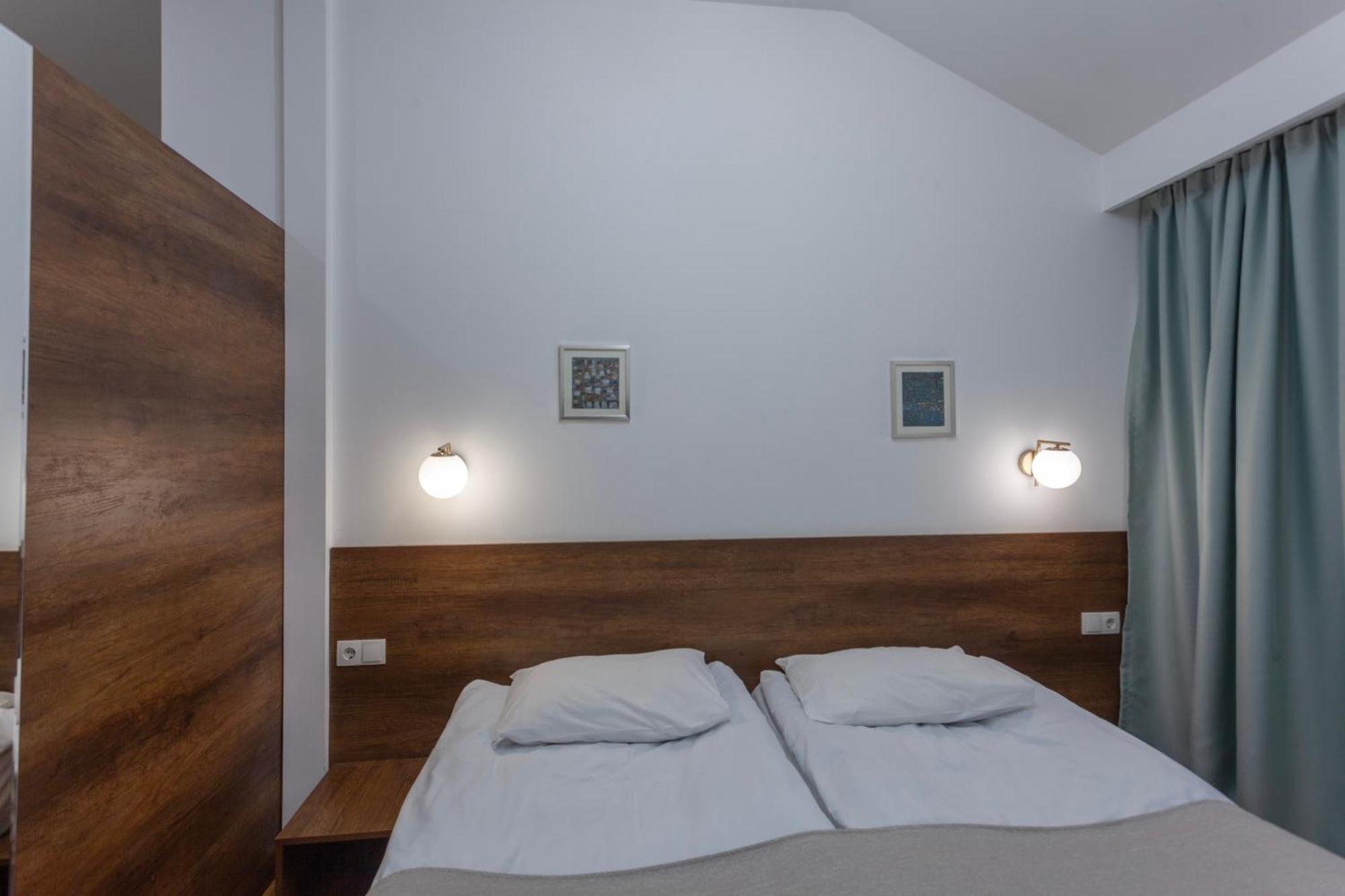 Alliance Hotel Tbilisi Exteriör bild